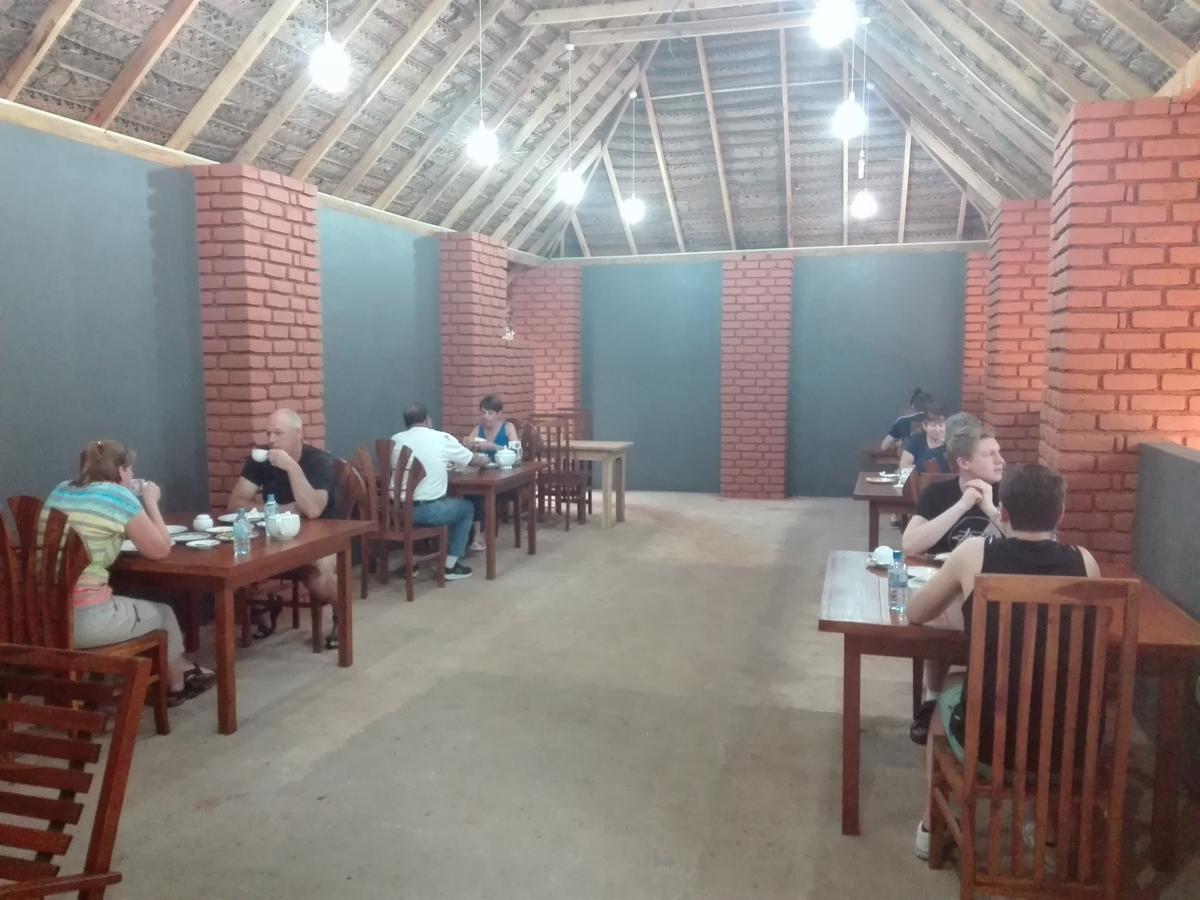 Sigiriya Water Cottage Exterior photo